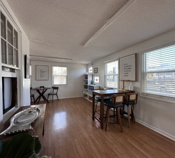 chairs and tables at addiction treatment center in Jacksonville, FL